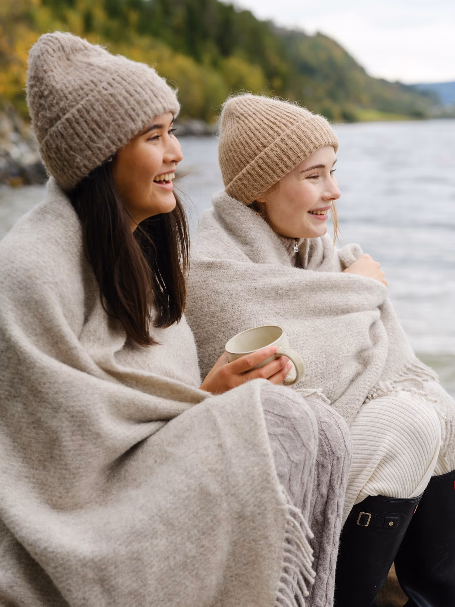 Falketind ullpledd naturlig beige